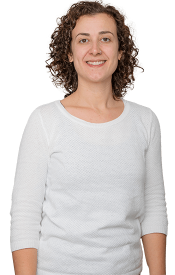Ana Fernández, acupuntora, en su consulta
